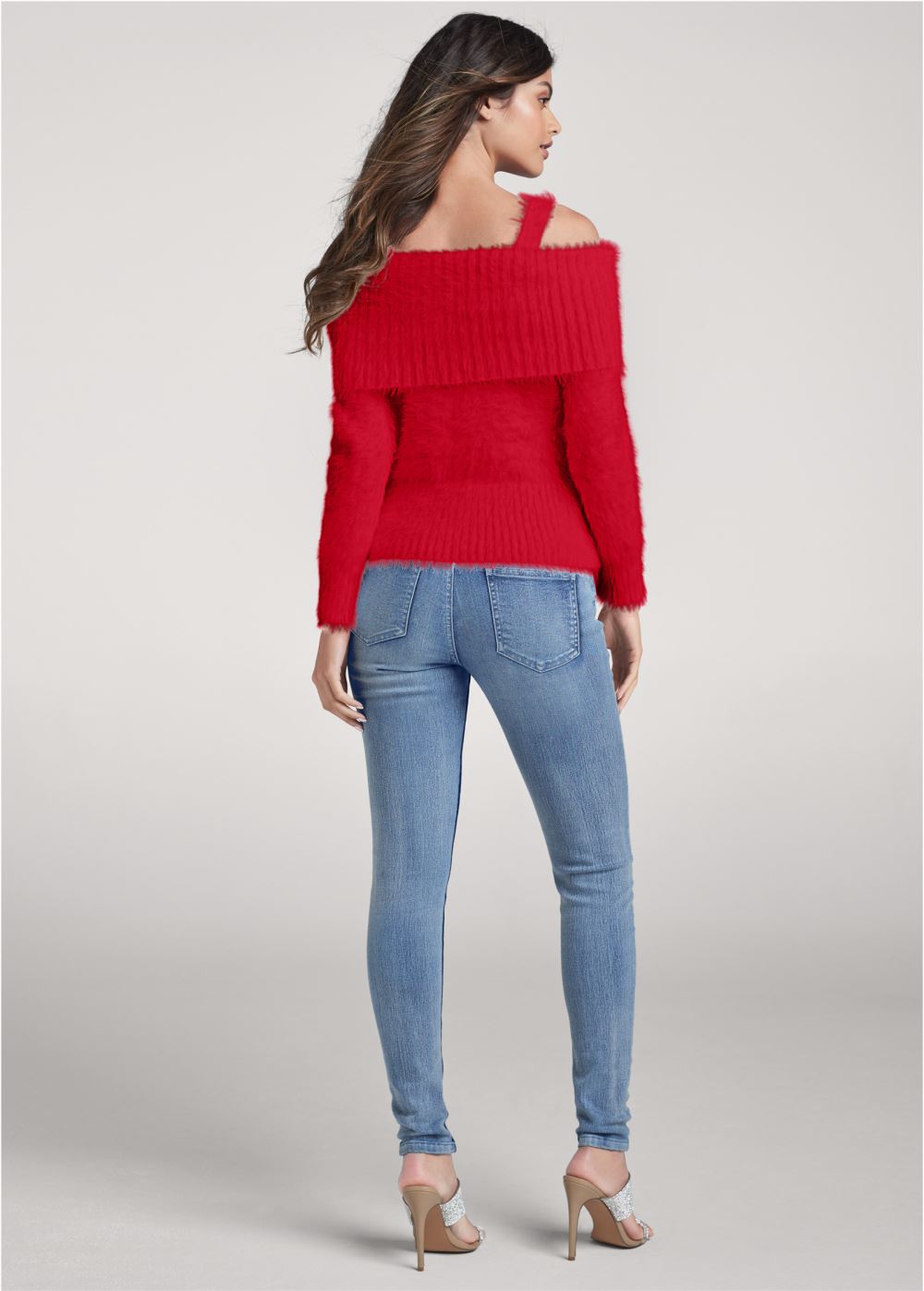Venus VENUS | Chain Detail Cold-Shoulder Sweater in Red