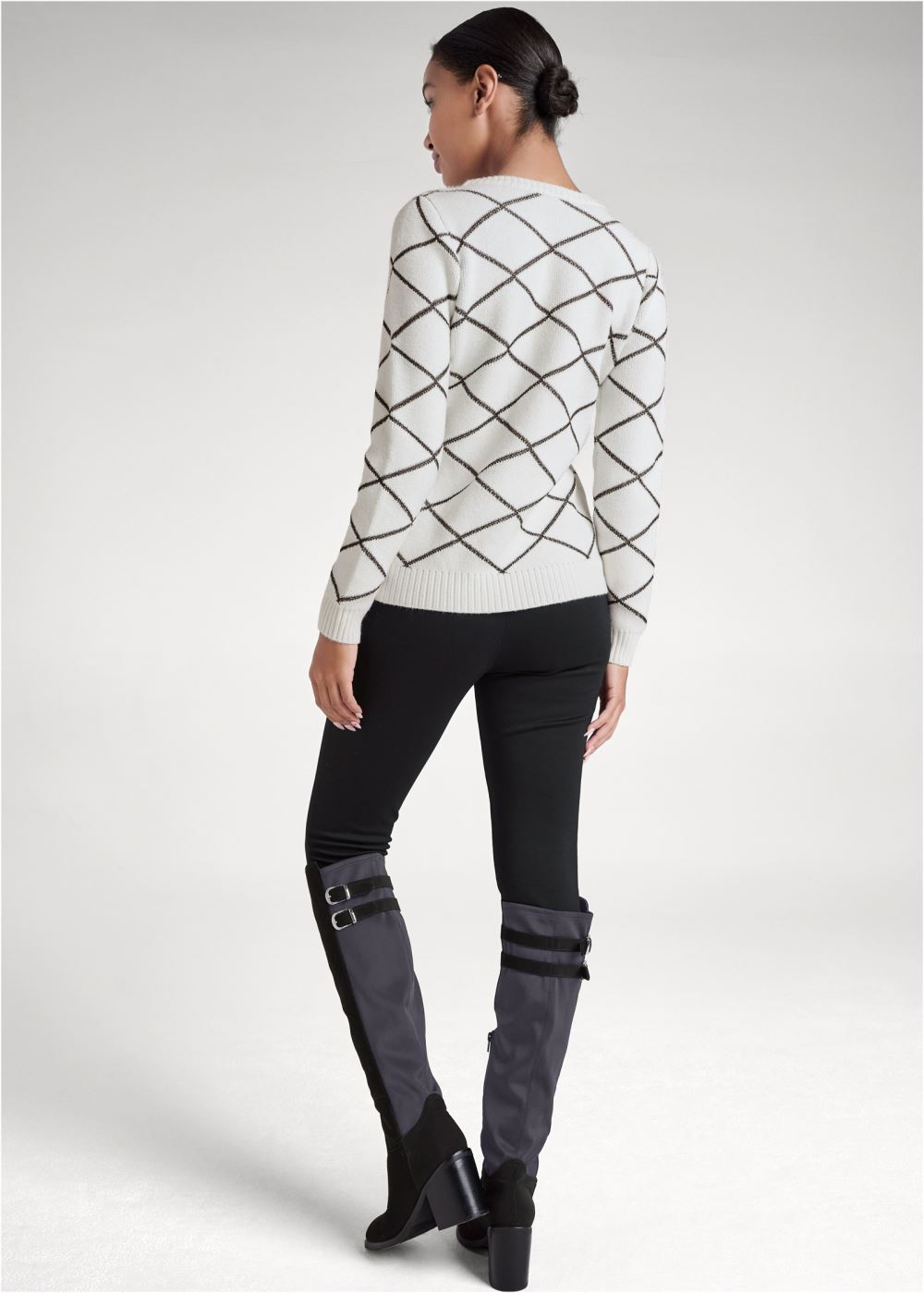 Venus VENUS | Pearl Embellished Sweater in White Multi