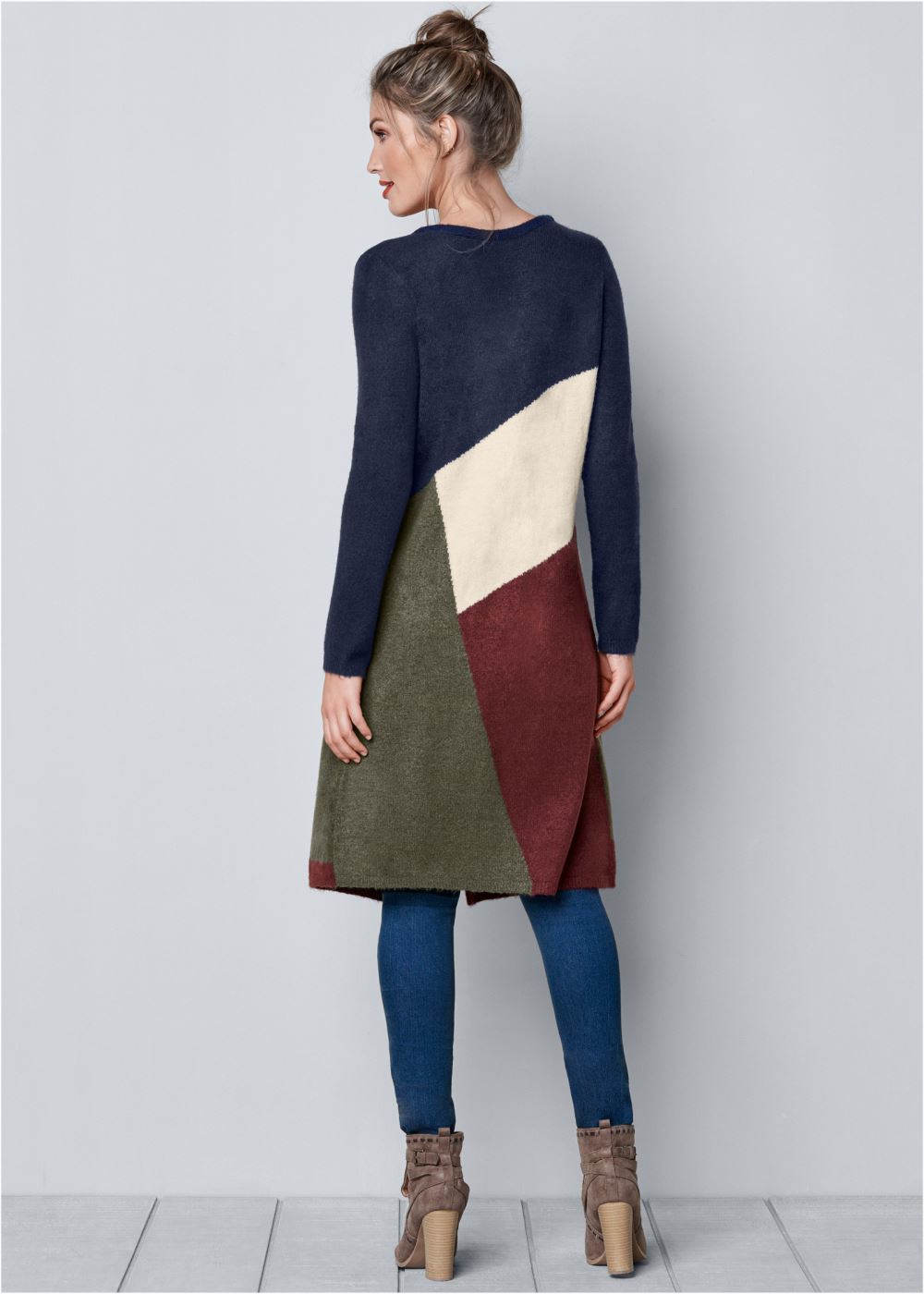 Venus VENUS | Color Block Cardigan in Navy Multi