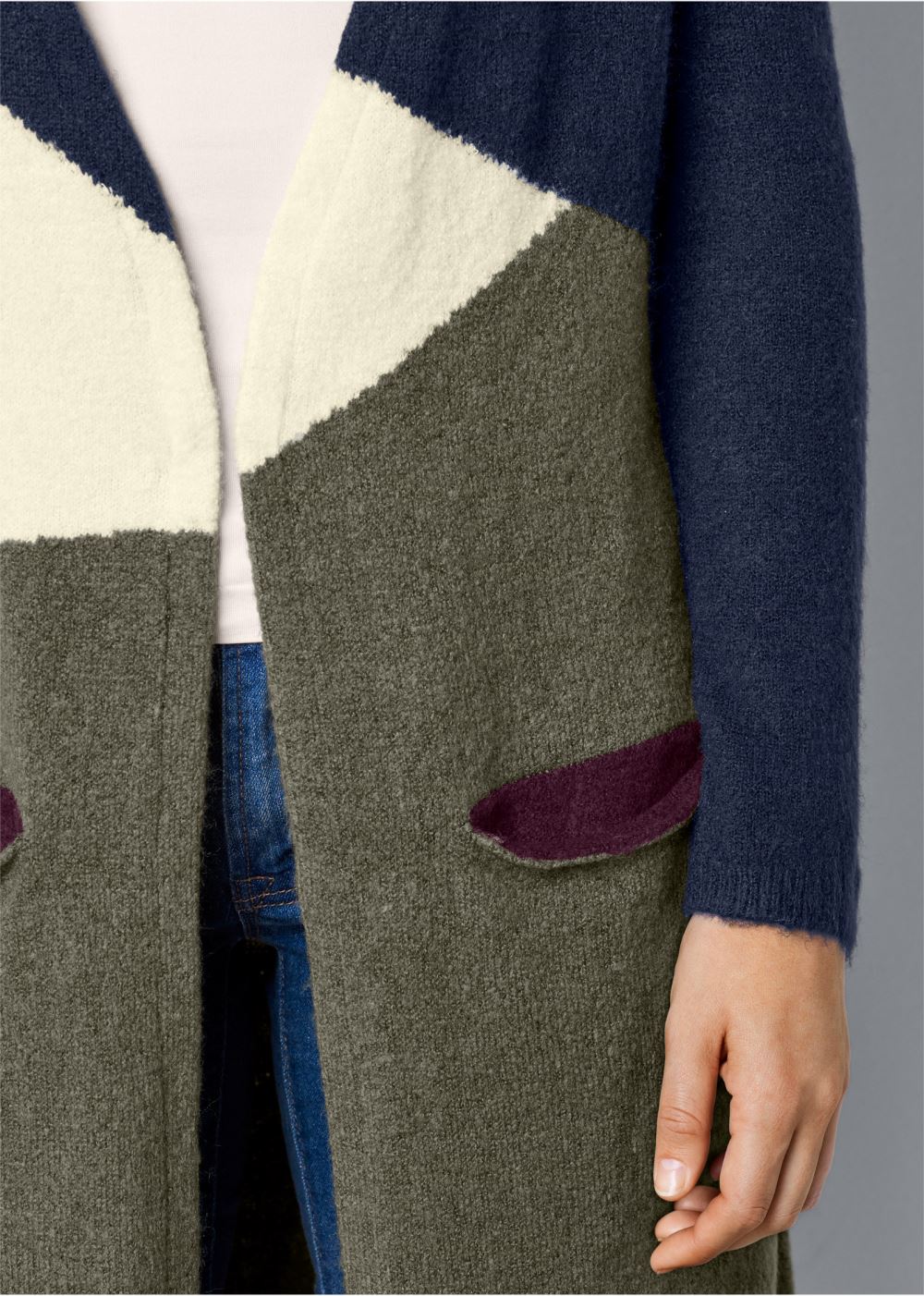 Venus VENUS | Color Block Cardigan in Navy Multi