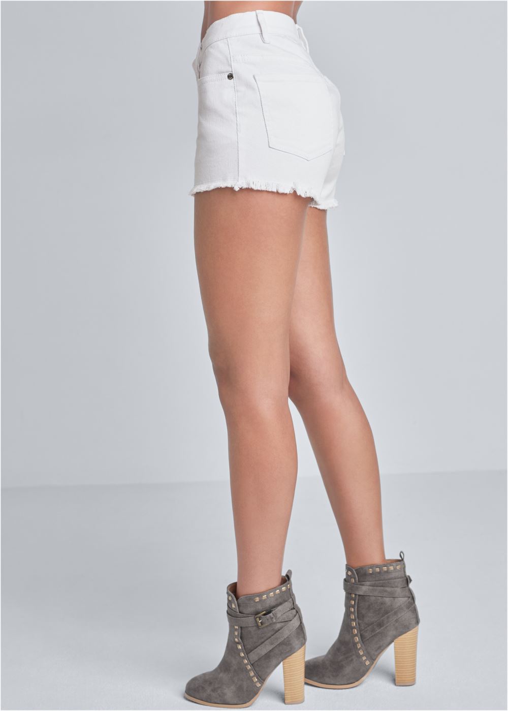 Venus White CUTOFF JEAN SHORTS