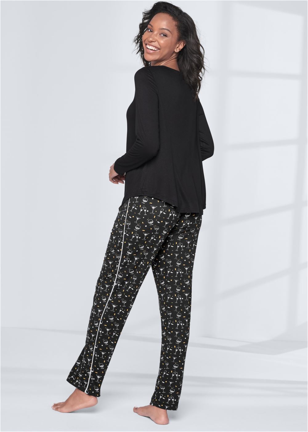 Venus Black LONG SLEEVE SLEEP SHIRT