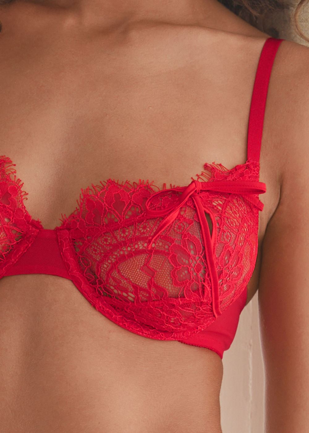 Venus Red BOW DETAIL SET