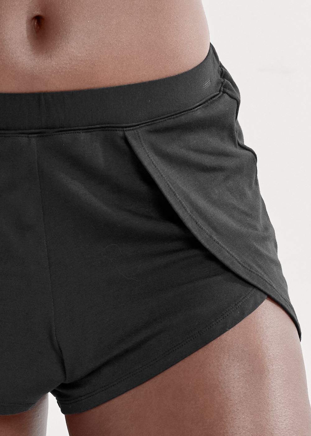 Venus Black FLYAWAY SLEEP SHORTS