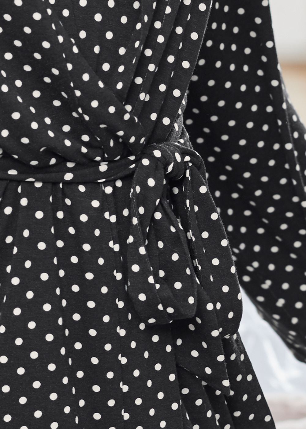 Venus Black & White SLEEP KIMONO