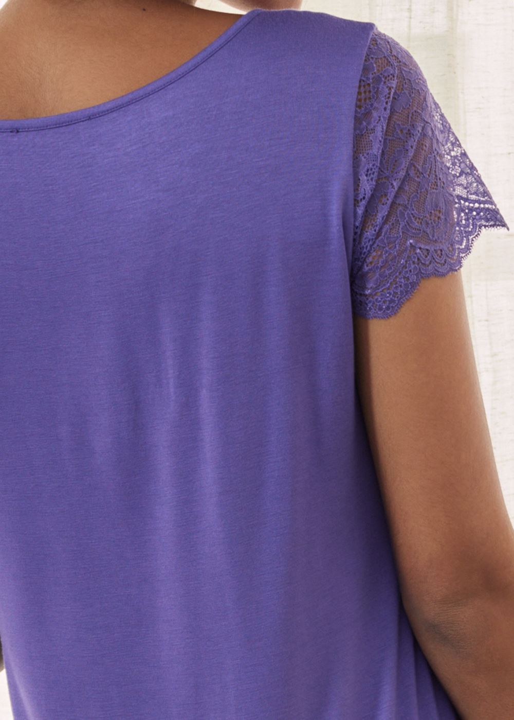 Venus Purple LACE SLEEVE GRAPHIC NIGHTIE