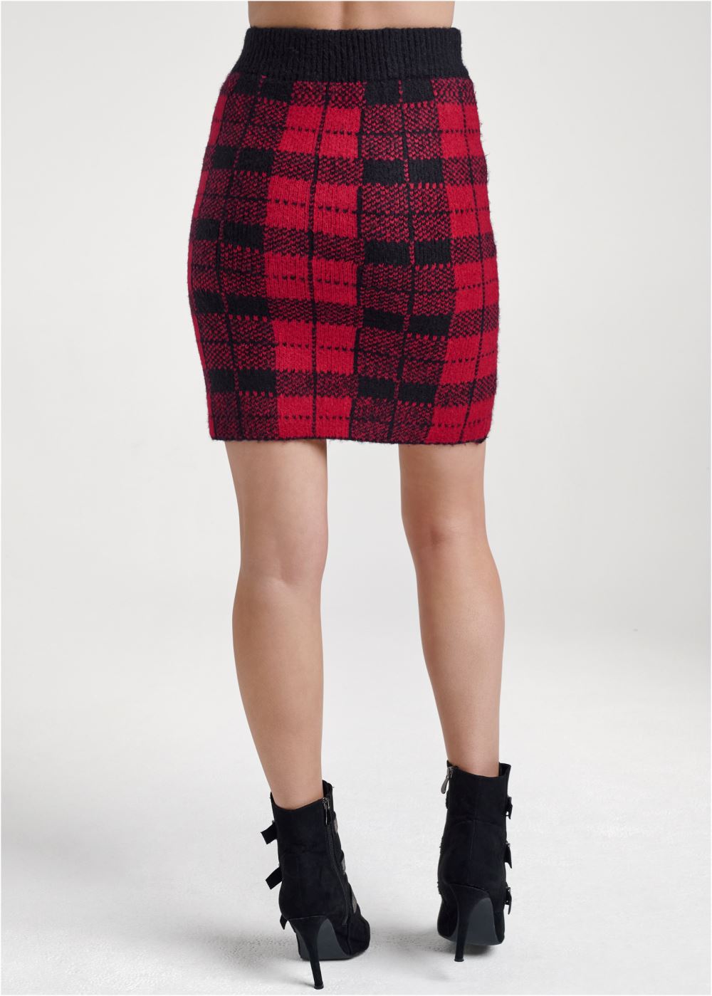 Venus Black & Red PLAID SWEATER AND SKIRT SET