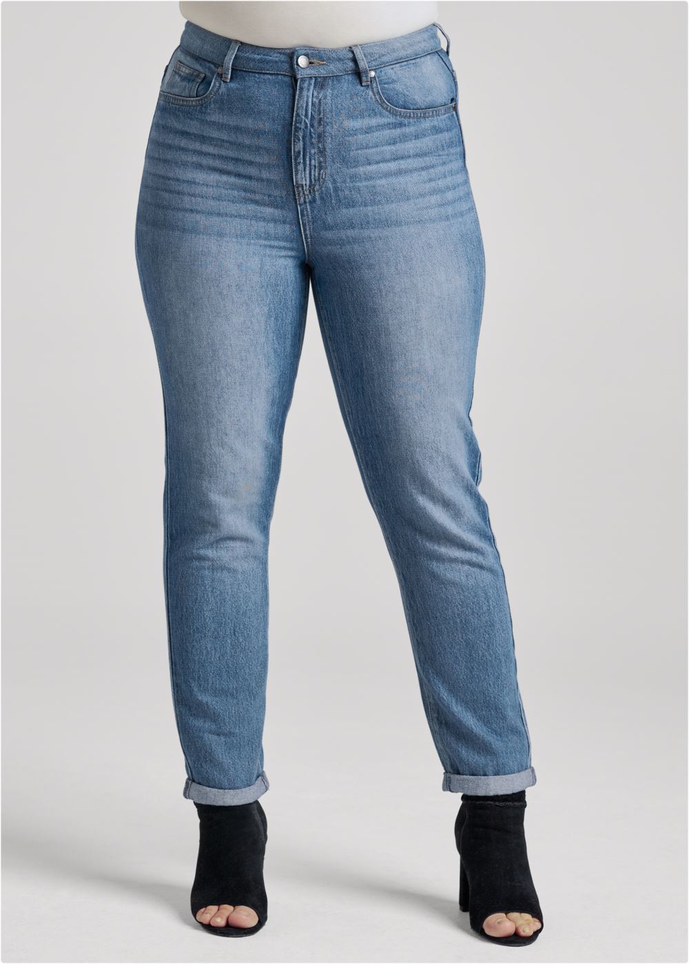 Venus Plus Size New Vintage Straight Jeans in Medium Wash