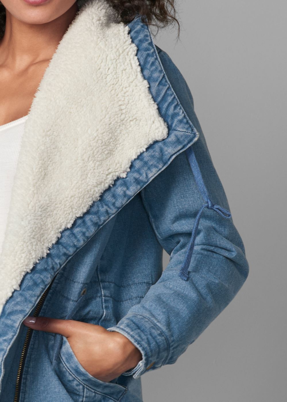 Venus Sherpa Lined Denim Coat in Light Wash