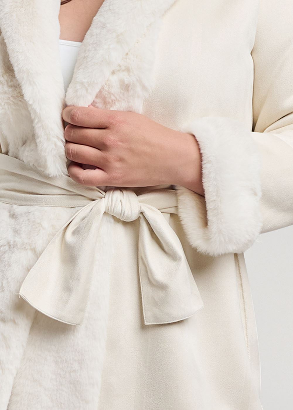 Venus Faux-Fur Trim Coat in Off White