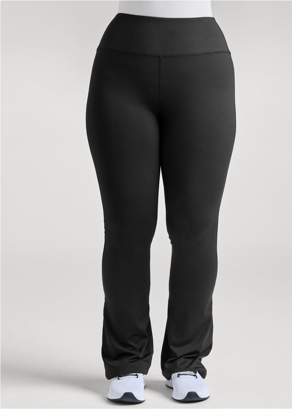 Venus Plus Size High-Rise Flare Leggings in Black