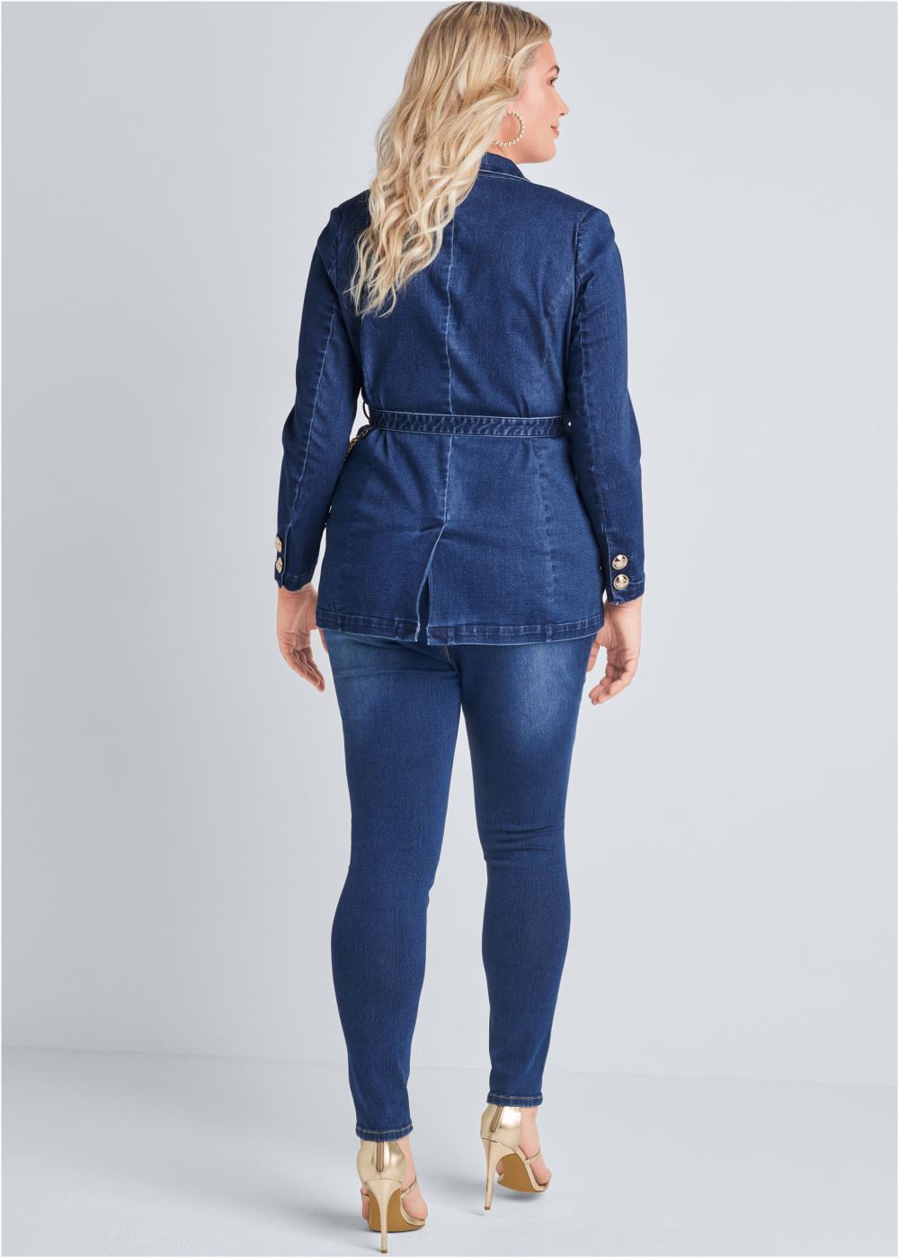 Venus Chain Detail Jean Jacket in Medium Wash
