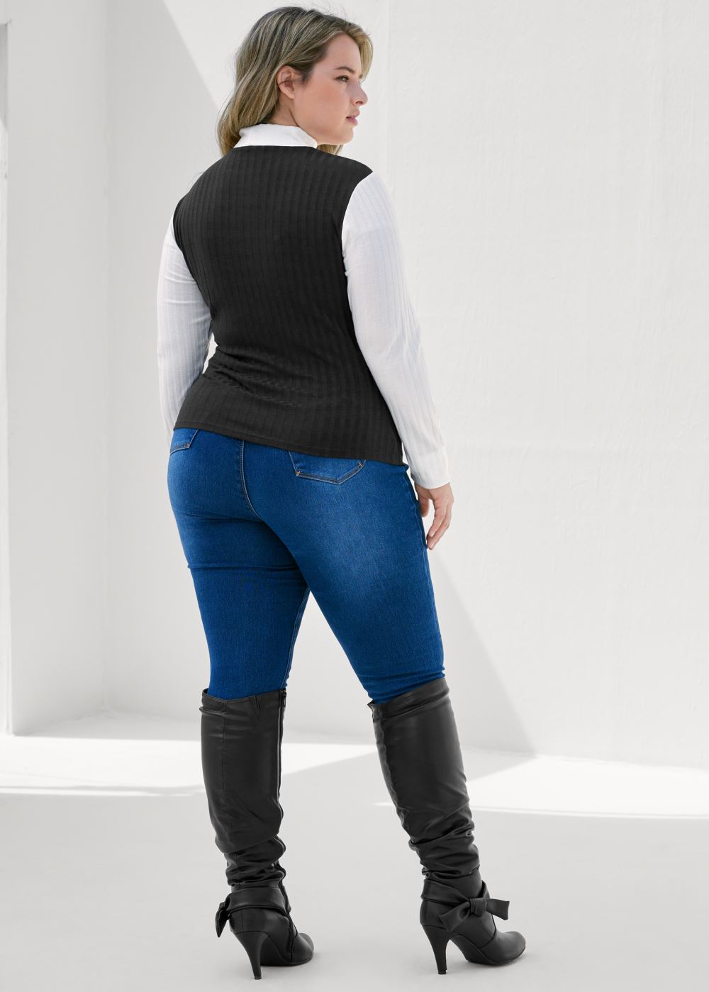 Venus Plus Size Color Block Mock Neck Top