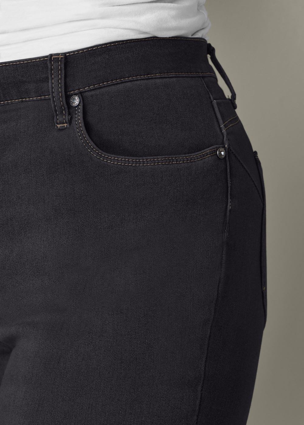 Venus Plus Size Lift Jeans in Black Denim