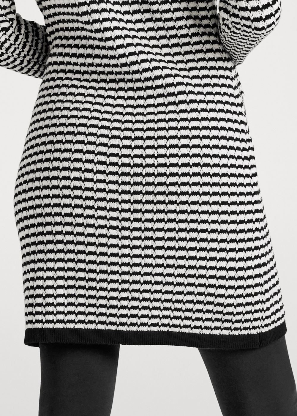 Venus Plus Size Ribbed Striped Duster in Black & Off White