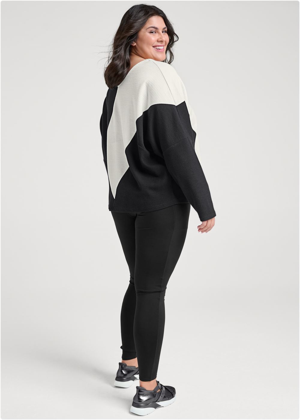 Venus Plus Size Color Block Oversized Top