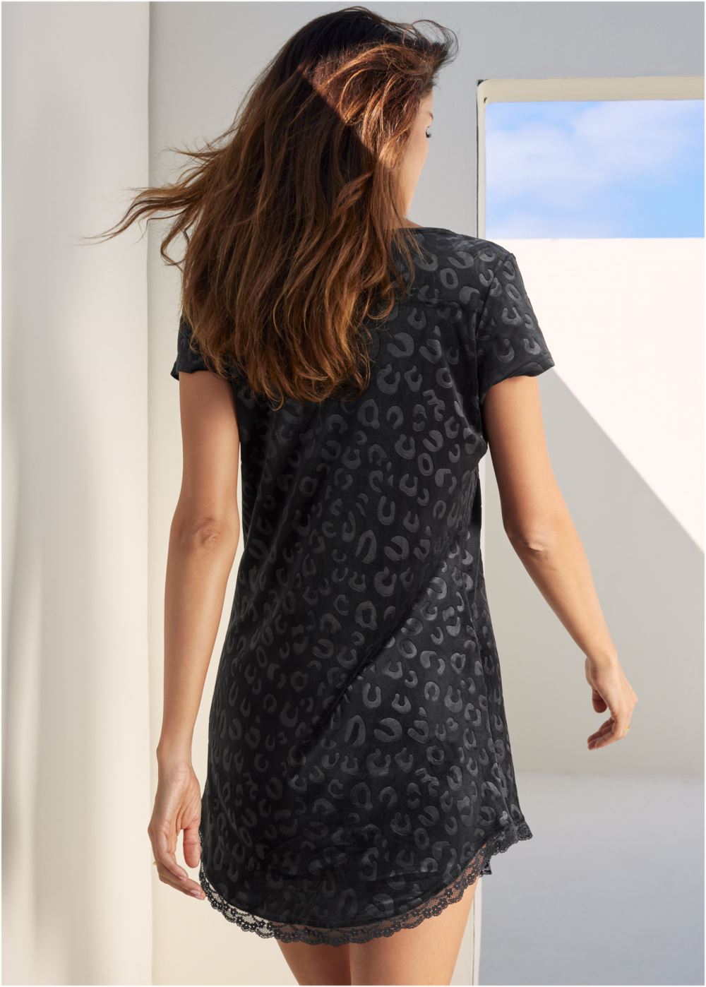 Venus Black LACE TRIM NIGHTGOWN