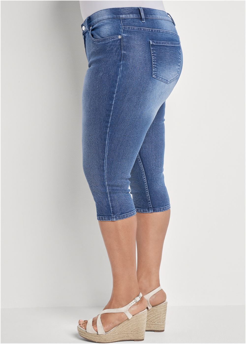 Venus Plus Size Capri Jeans in Medium Wash