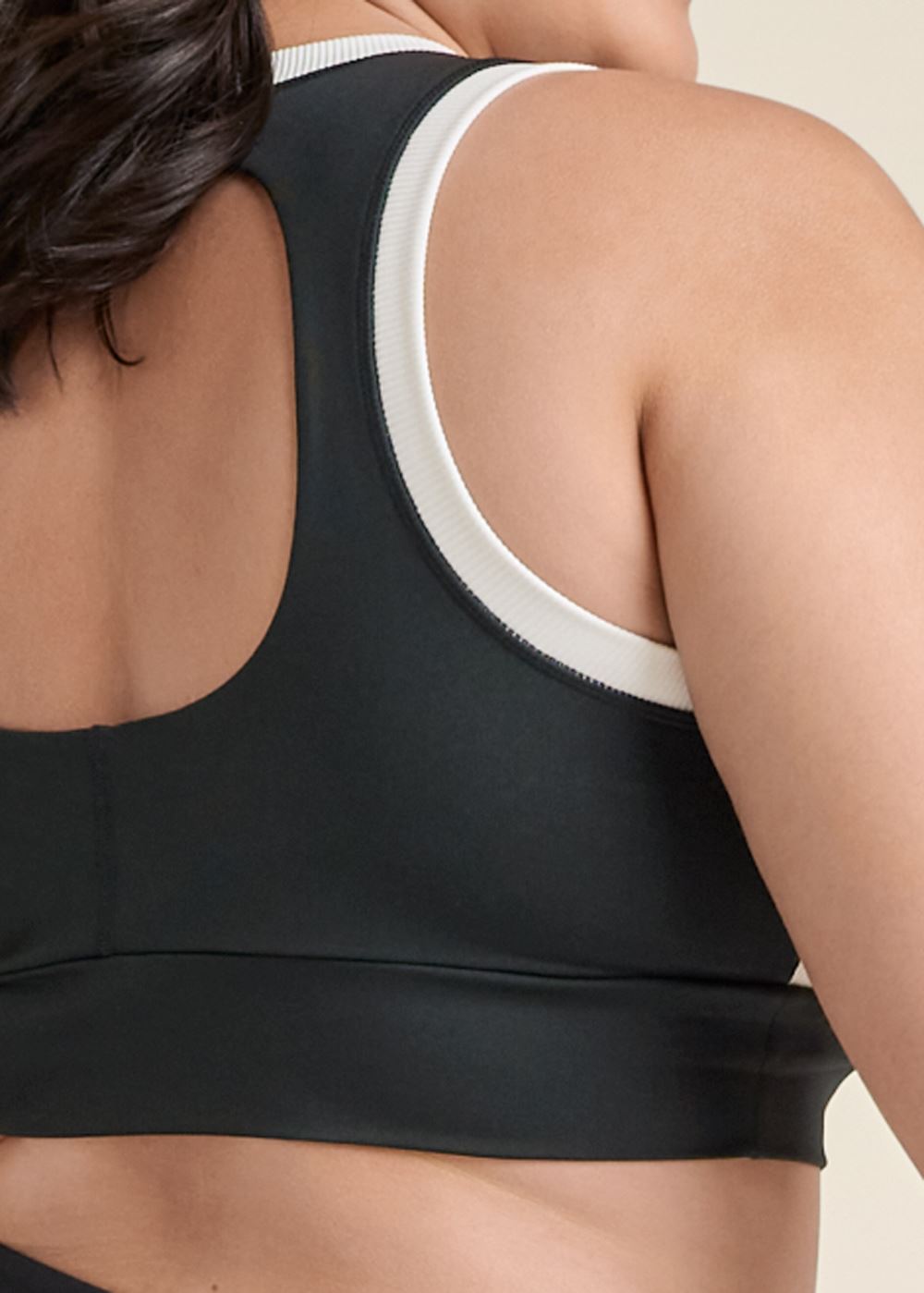 Venus Plus Size Color Block Active Crop Top in Black & White