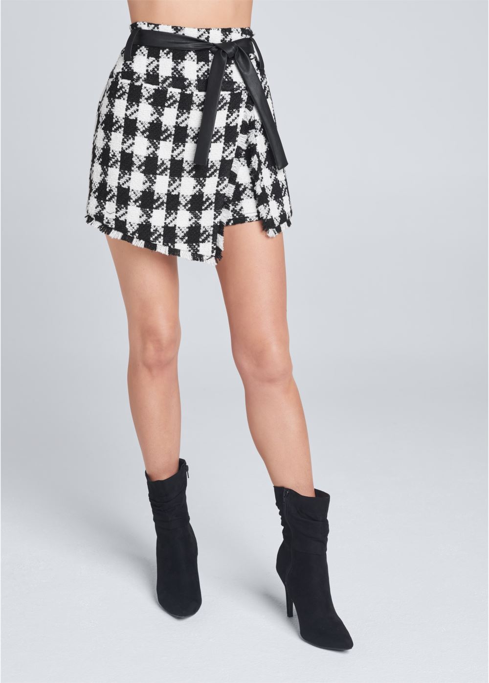 Venus Plus Size Tweed Skort With Belt - Black & White