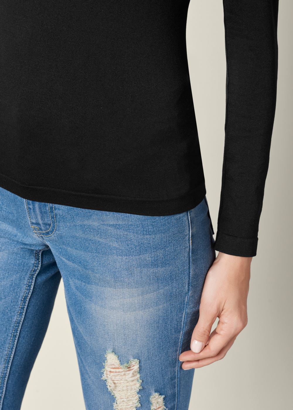 Venus Black Off-The-Shoulder Top