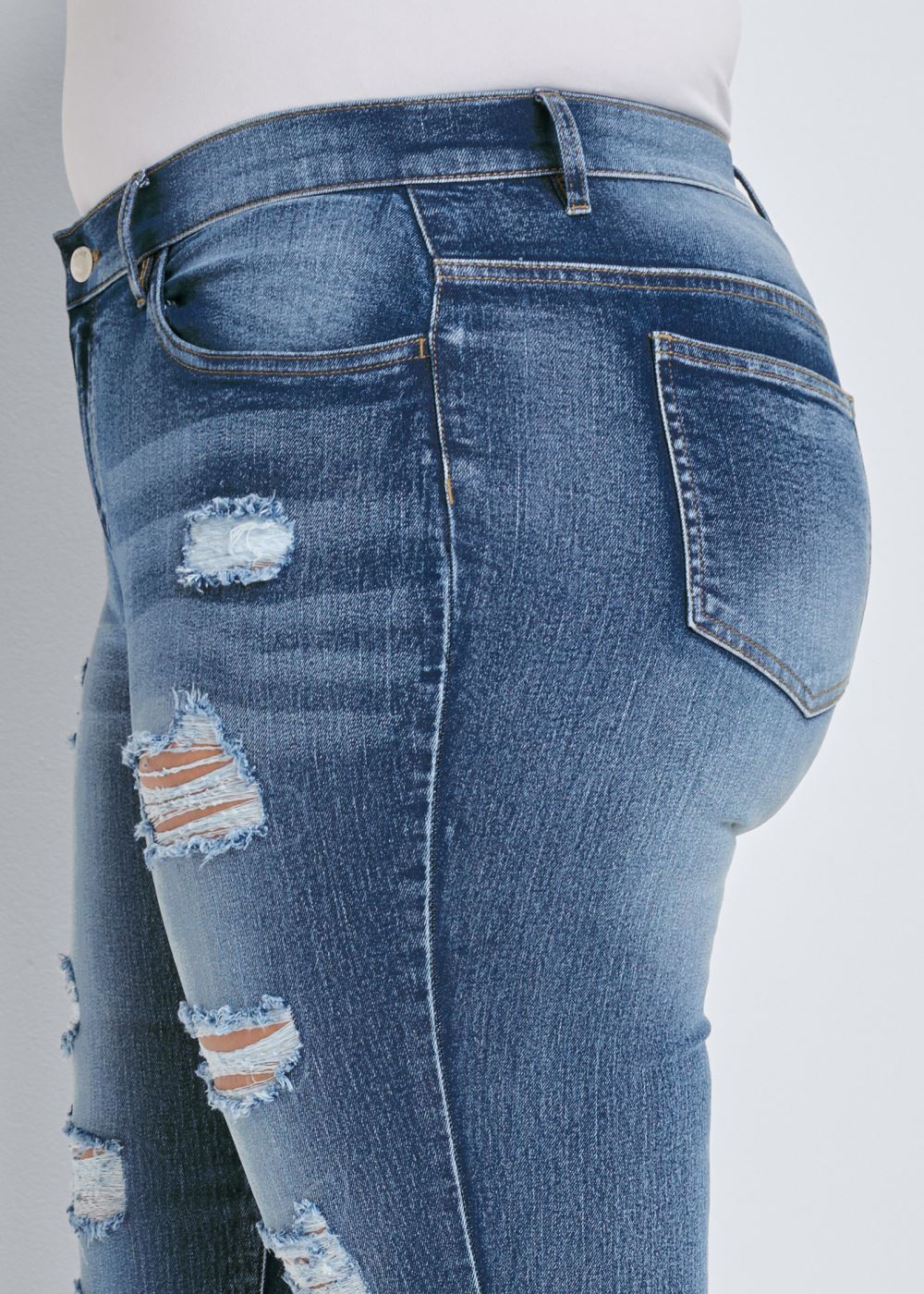 Venus Medium Wash RIPPED CAPRI JEANS