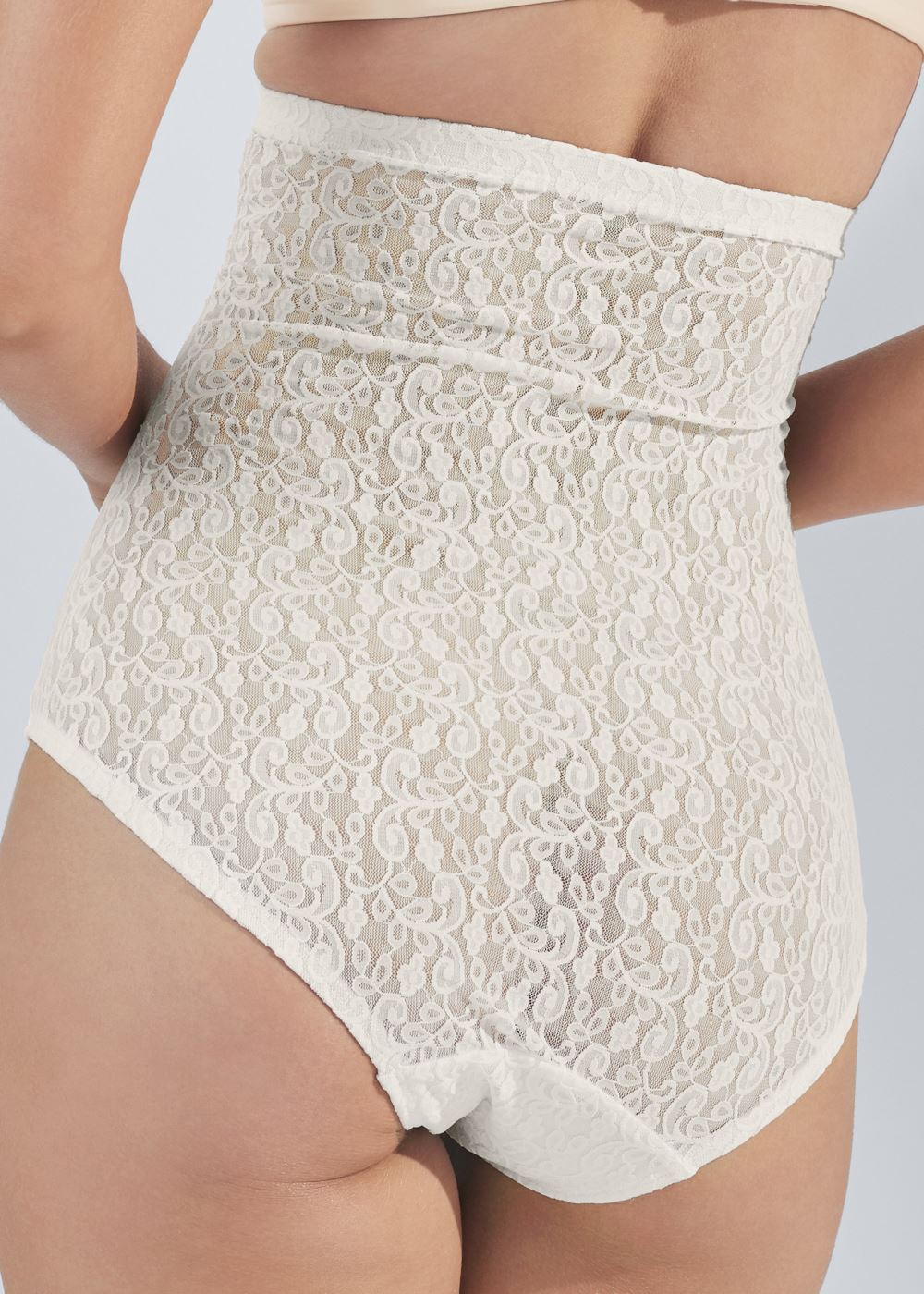 Venus Whisper Smoothing High Waist Brief