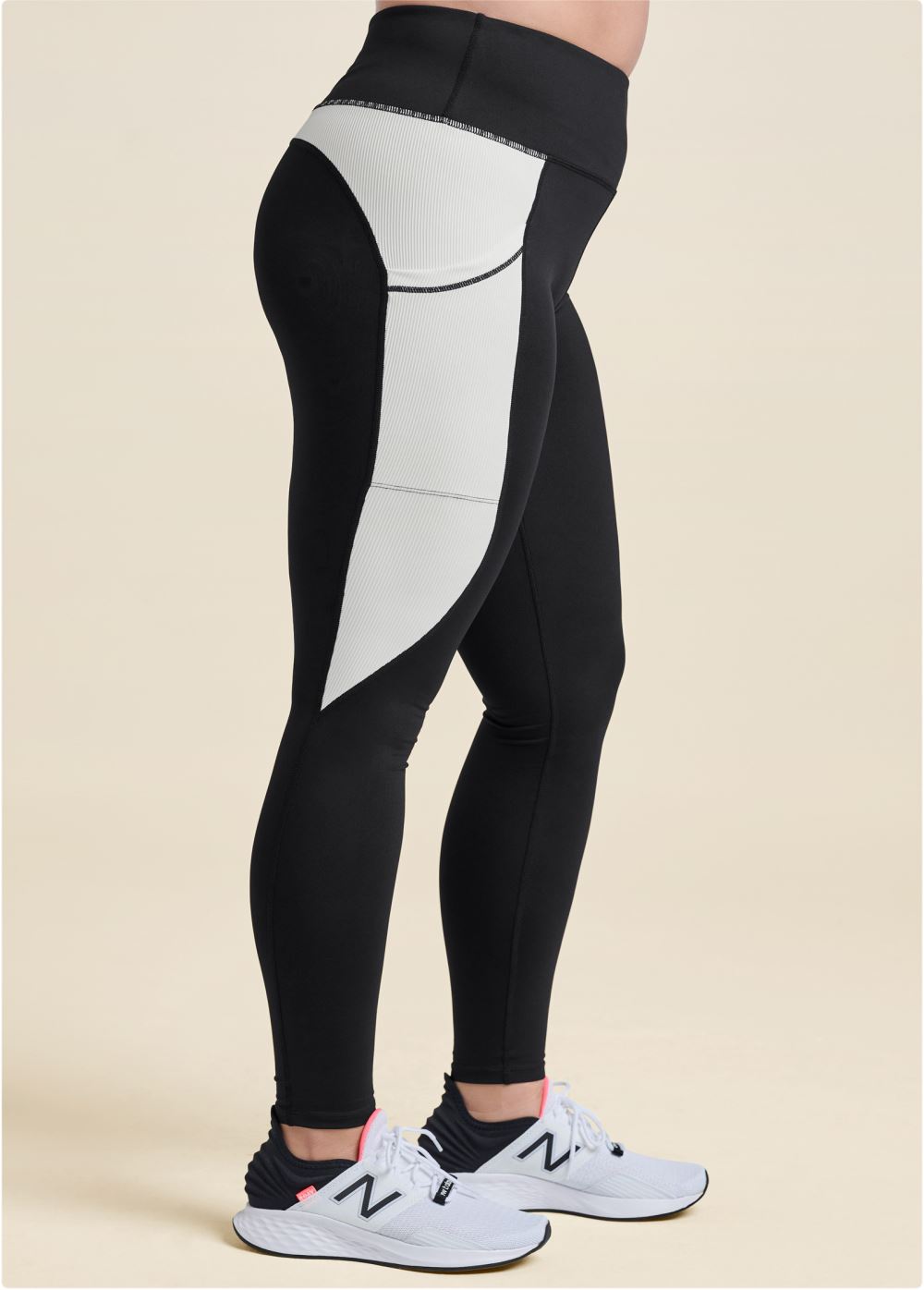 Venus Plus Size Color Block Active Leggings in Black & White