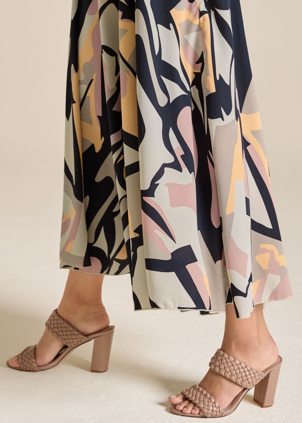 Venus Plus Size Printed Flowy Pants in Navy Multi