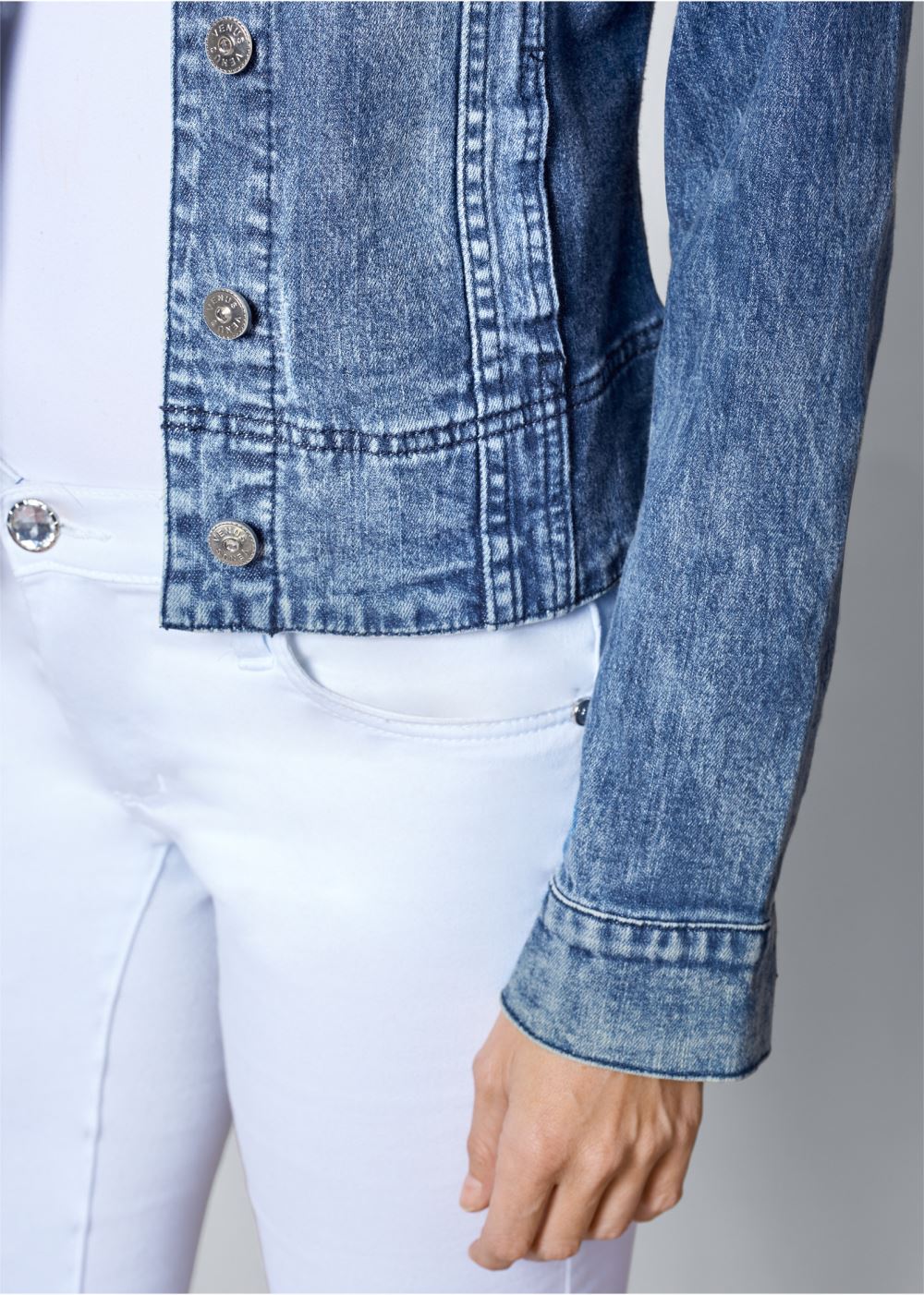 Venus Medium Wash JEAN JACKET