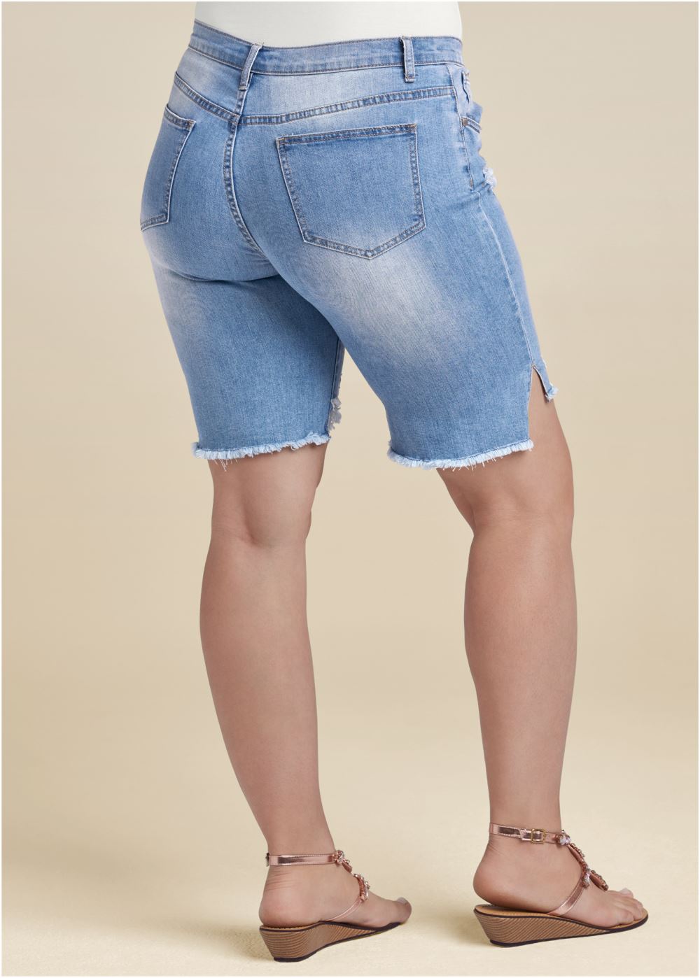 Venus Medium Wash LACE TRIM BERMUDA SHORTS