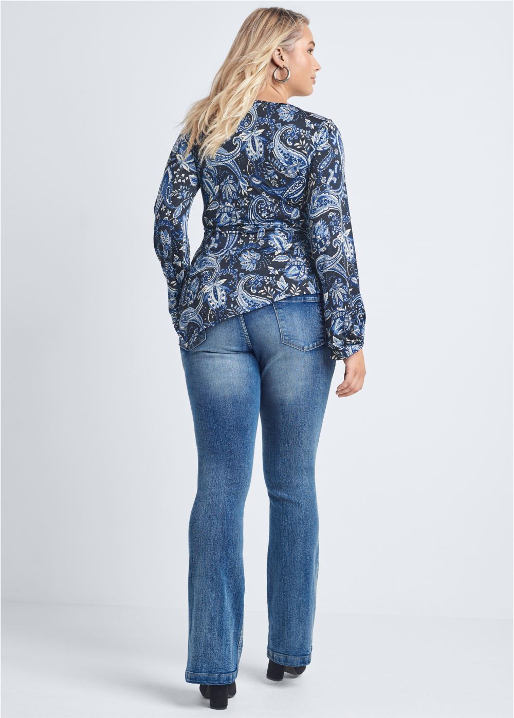 Venus Plus Size Paisley Balloon Sleeve Top