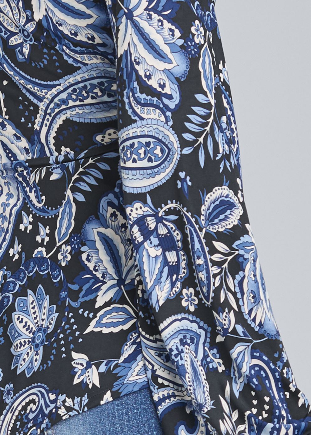 Venus Plus Size Paisley Balloon Sleeve Top
