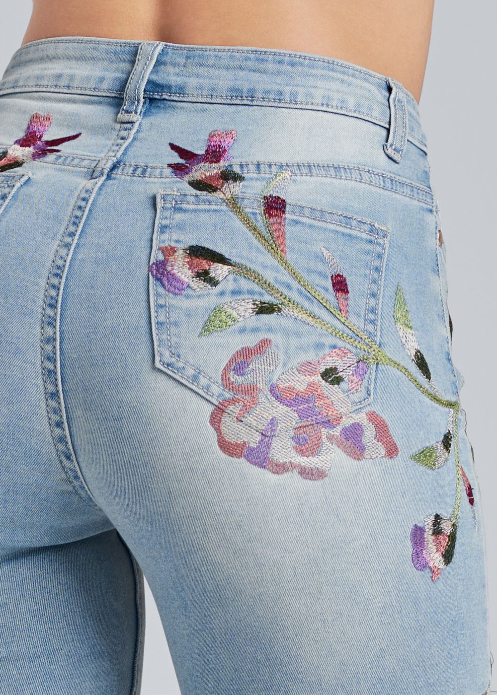 Venus Plus Size Floral Embroidered Jeans in Light Wash
