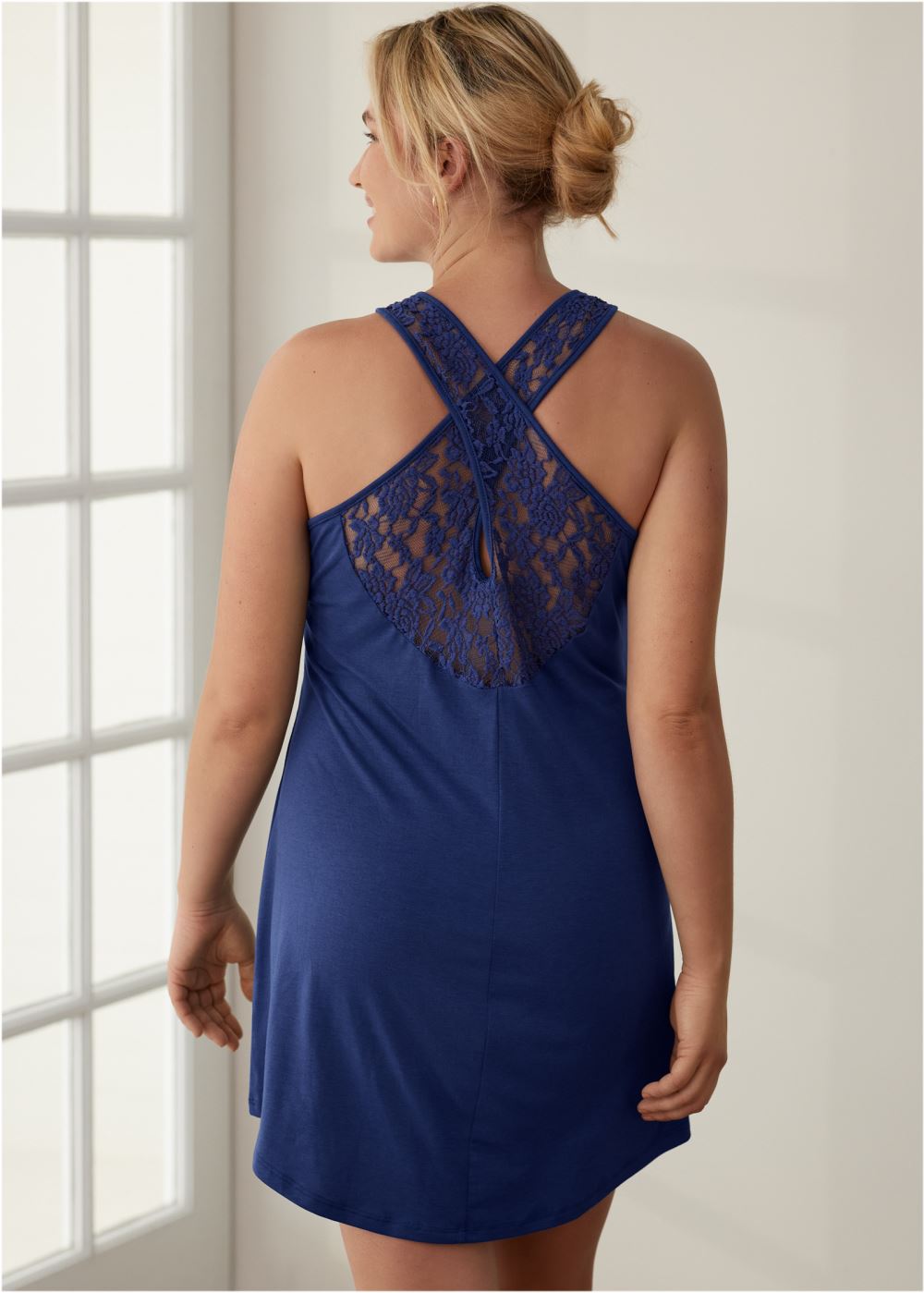Venus Let It Snow Lace Back Nightgown