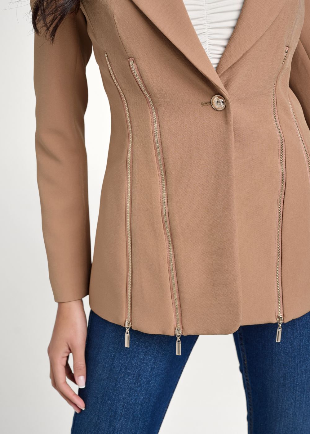 Venus Zipper Detail Buttoned Blazer in Camel