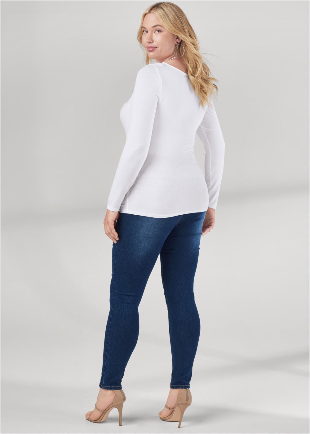 Venus Plus Size Ruched Knot Twist Top