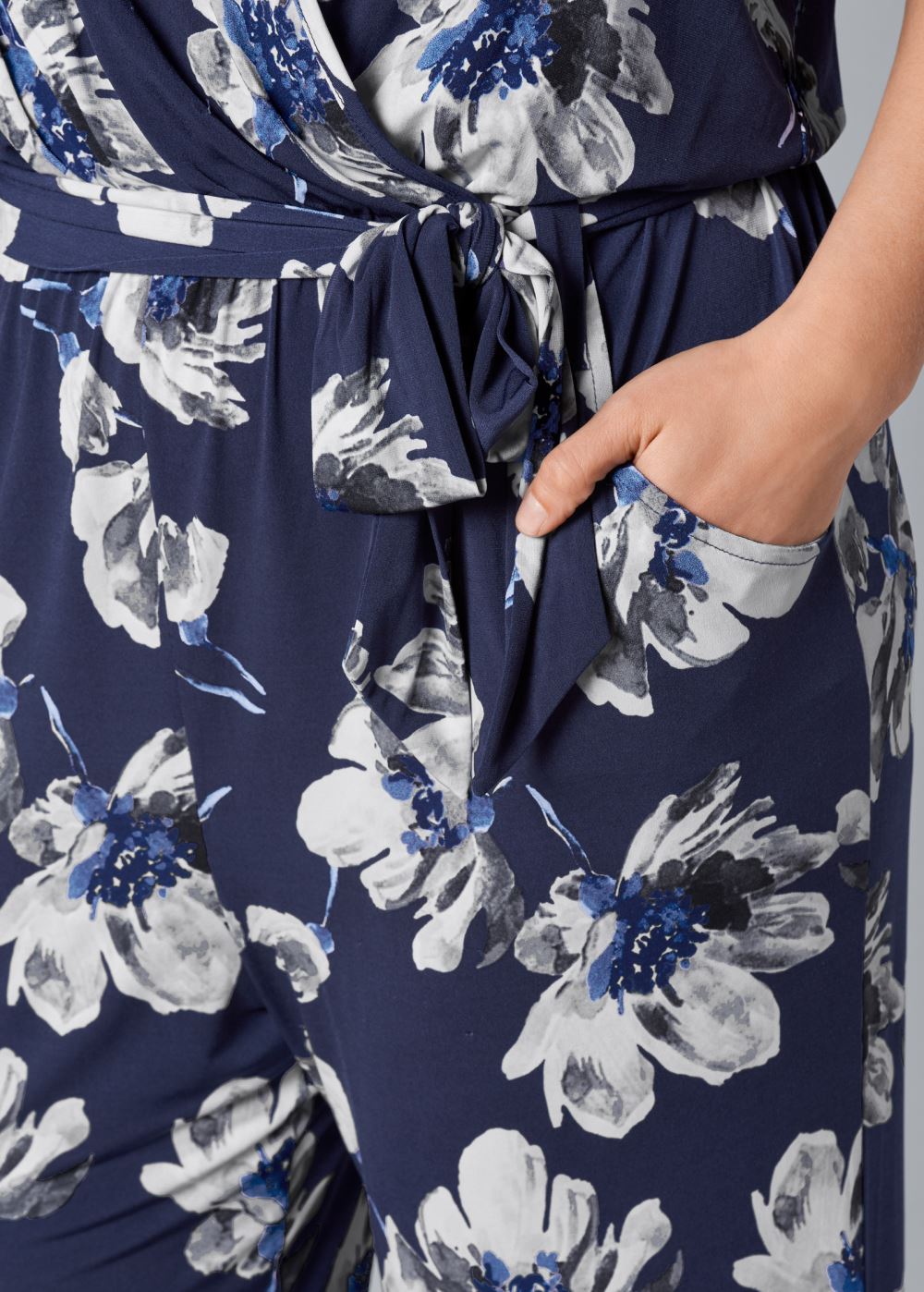 Venus Plus Size Floral Print Jumpsuit in Navy Multi