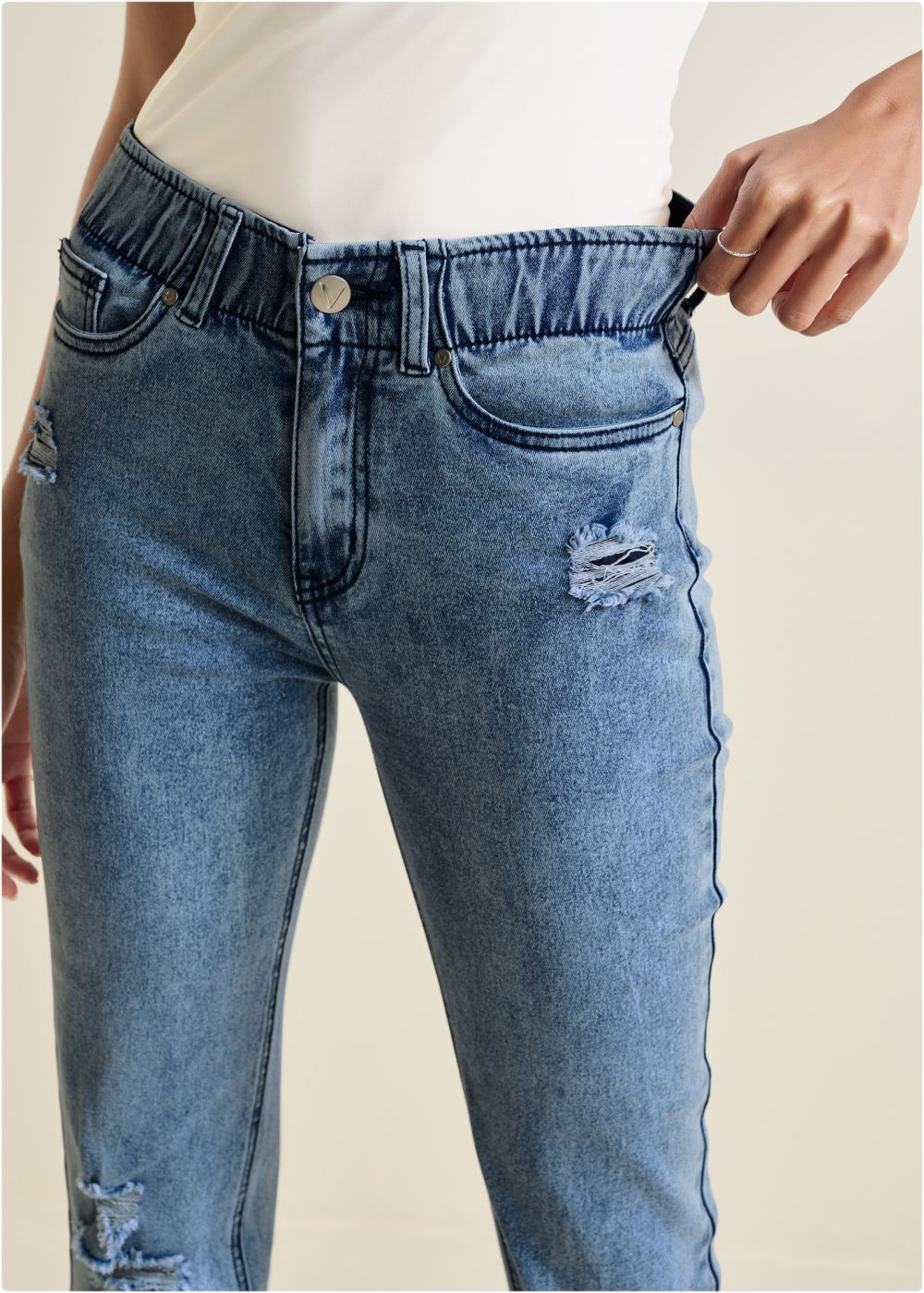 Venus Plus Size Elastic Waist Straight Jeans in Acid Wash