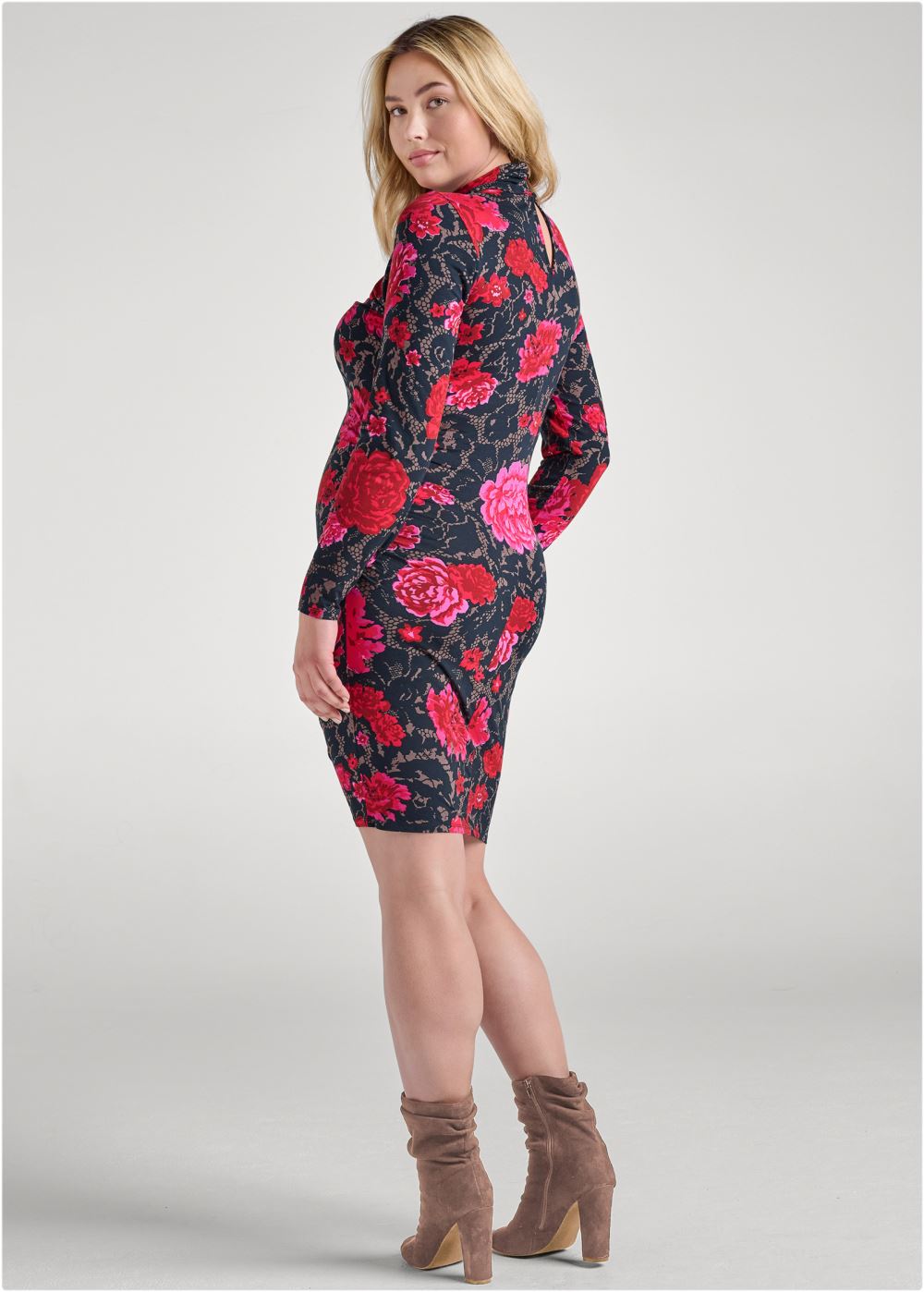 Venus Plus Size Mock-Neck Casual Dress