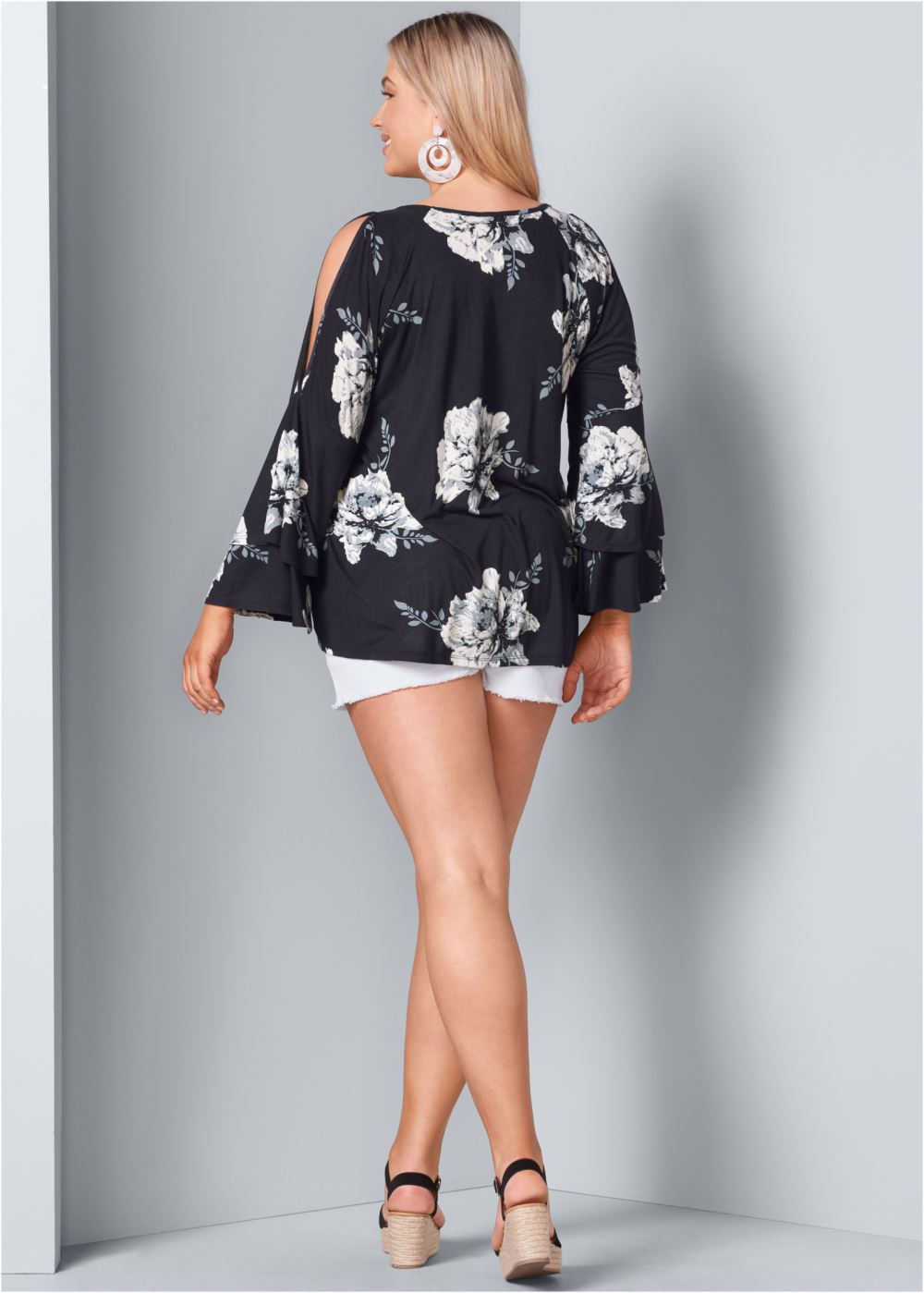 Venus Plus Size Floral Tiered Sleeve Top