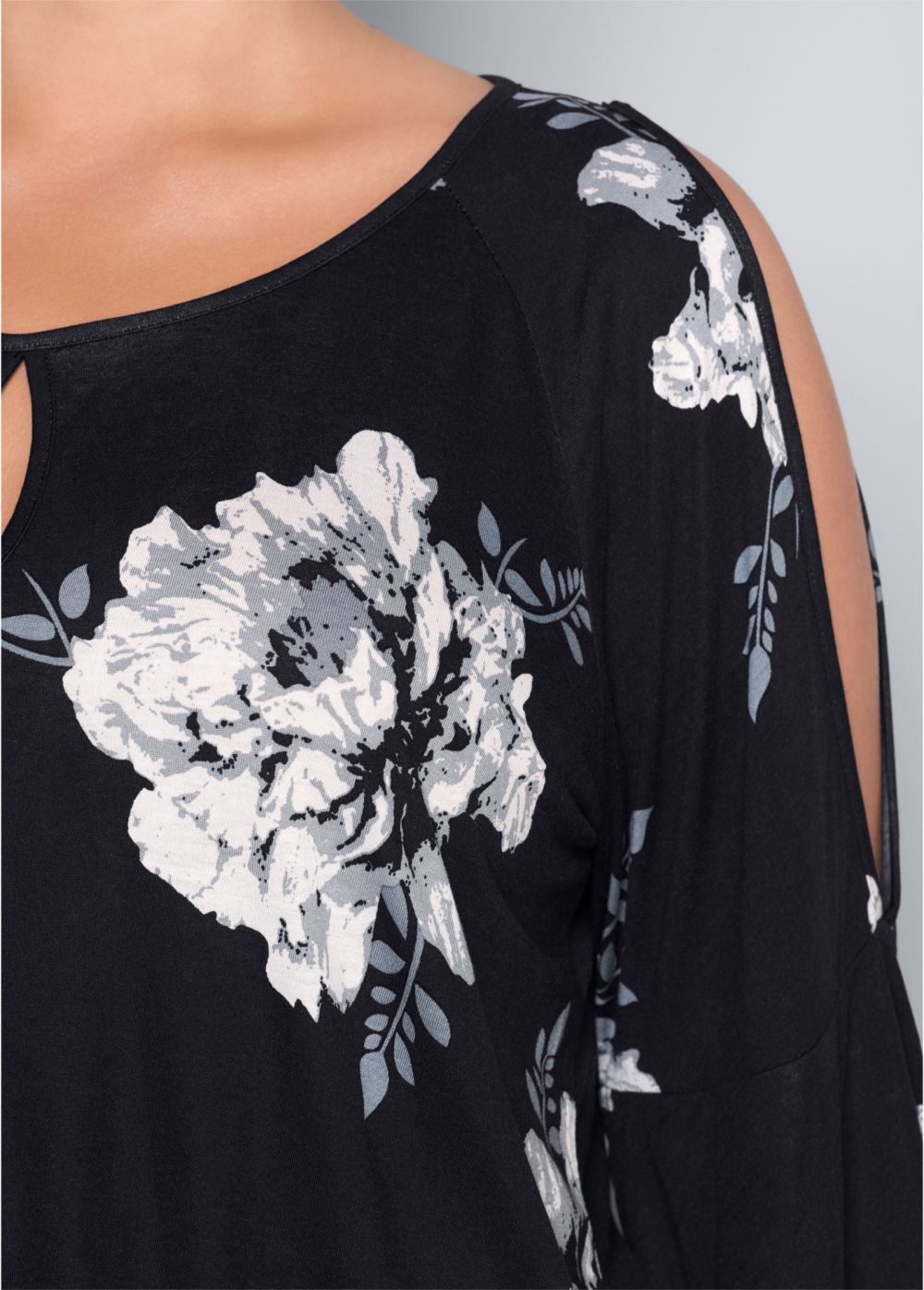 Venus Plus Size Floral Tiered Sleeve Top
