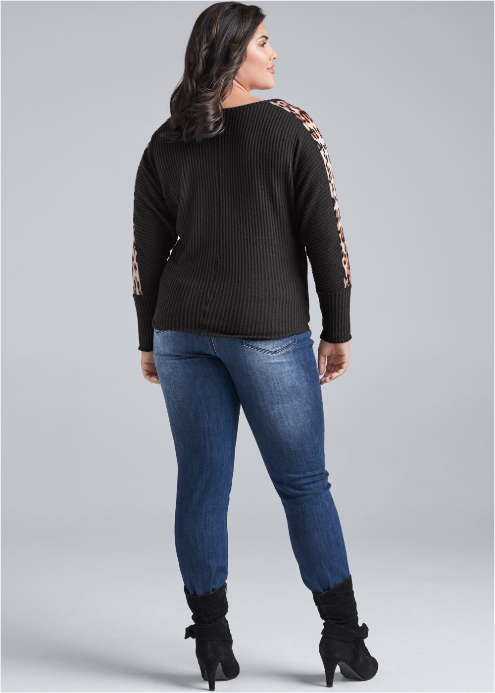 Venus Plus Size Print Stripe Lounge Top in Black Multi