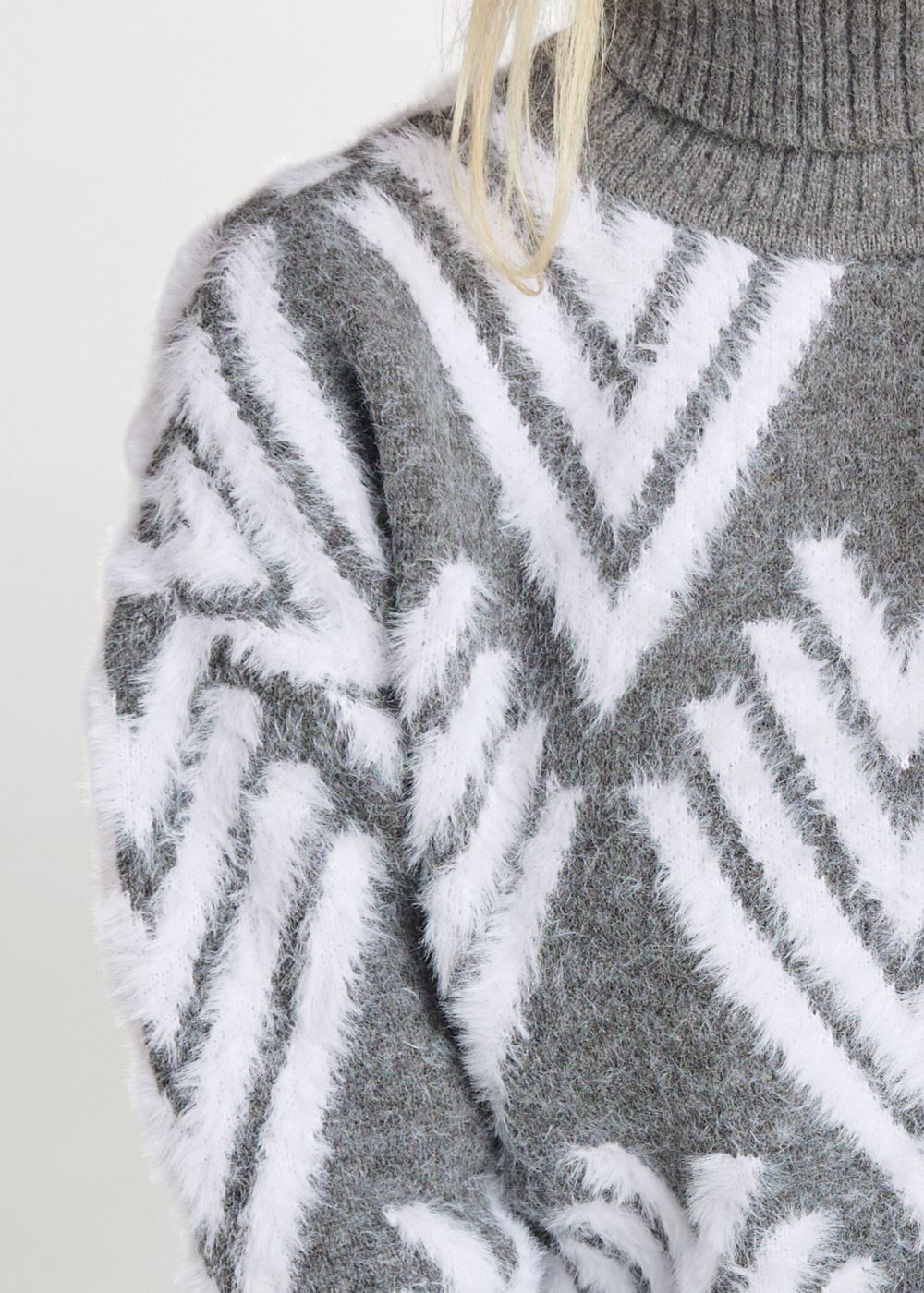 Venus Plus Size Printed Eyelash Turtleneck Sweater in Grey Multi