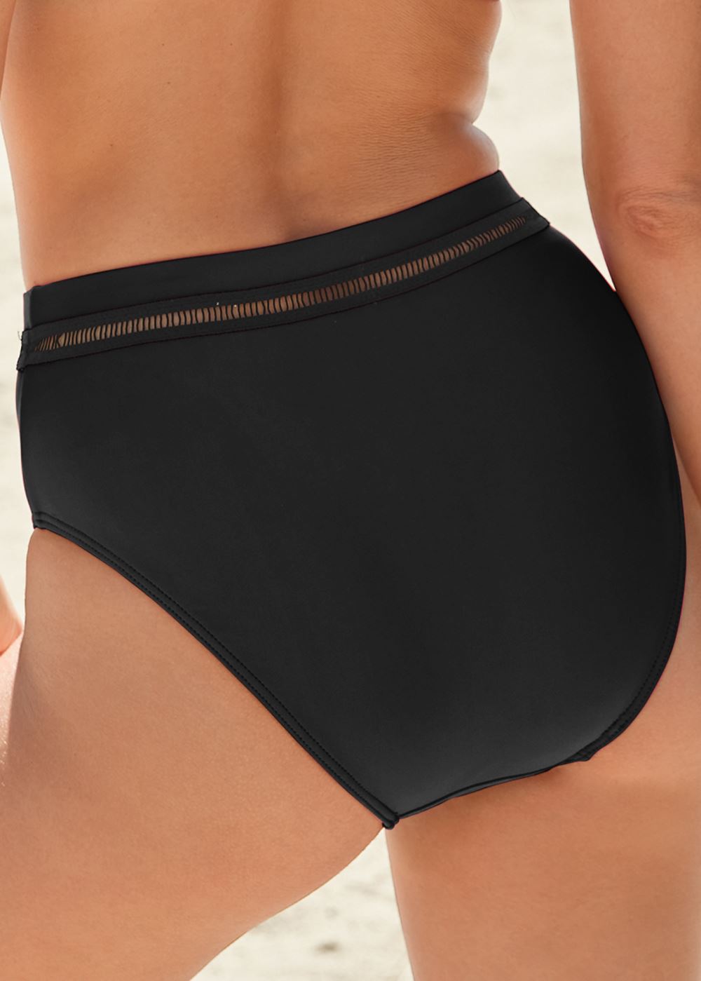Venus Moderate High Rise Bottom Bikini - Black Beauty
